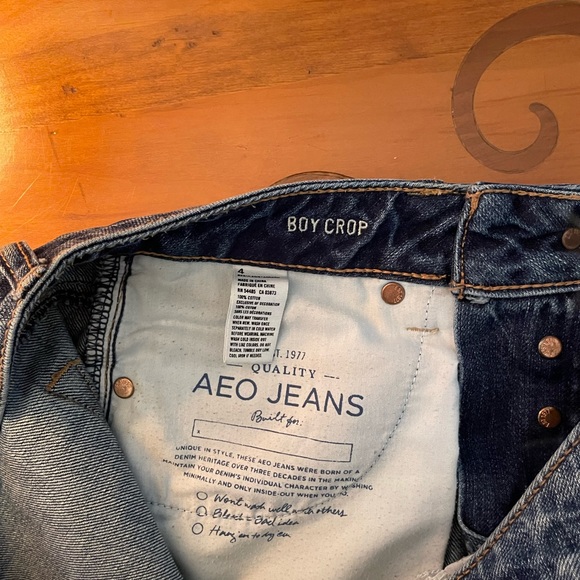 American Eagle Outfitters Boy Crop Jeans - Size 4 - Picture 3 of 5